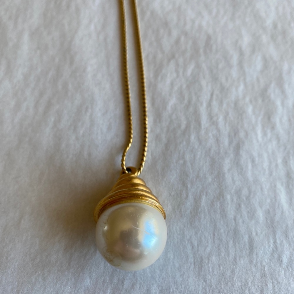 Gold Pearl Necklace